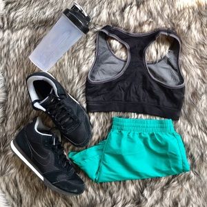 Women’s Sports Bra